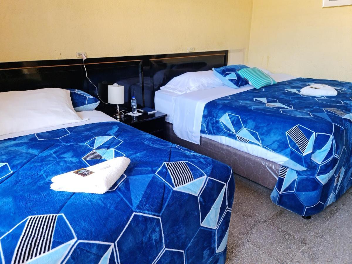 Hotel Kasa Kamelot Las Rosas ケツァルテナンゴ エクステリア 写真
